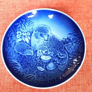 Blue Decorative Hedgehog Plate